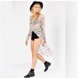 Kimchi Blue Floral Buttoned Kimono